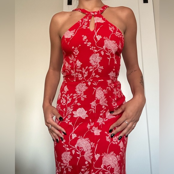 SMALL red floral peephole dress - Picture 1 of 3